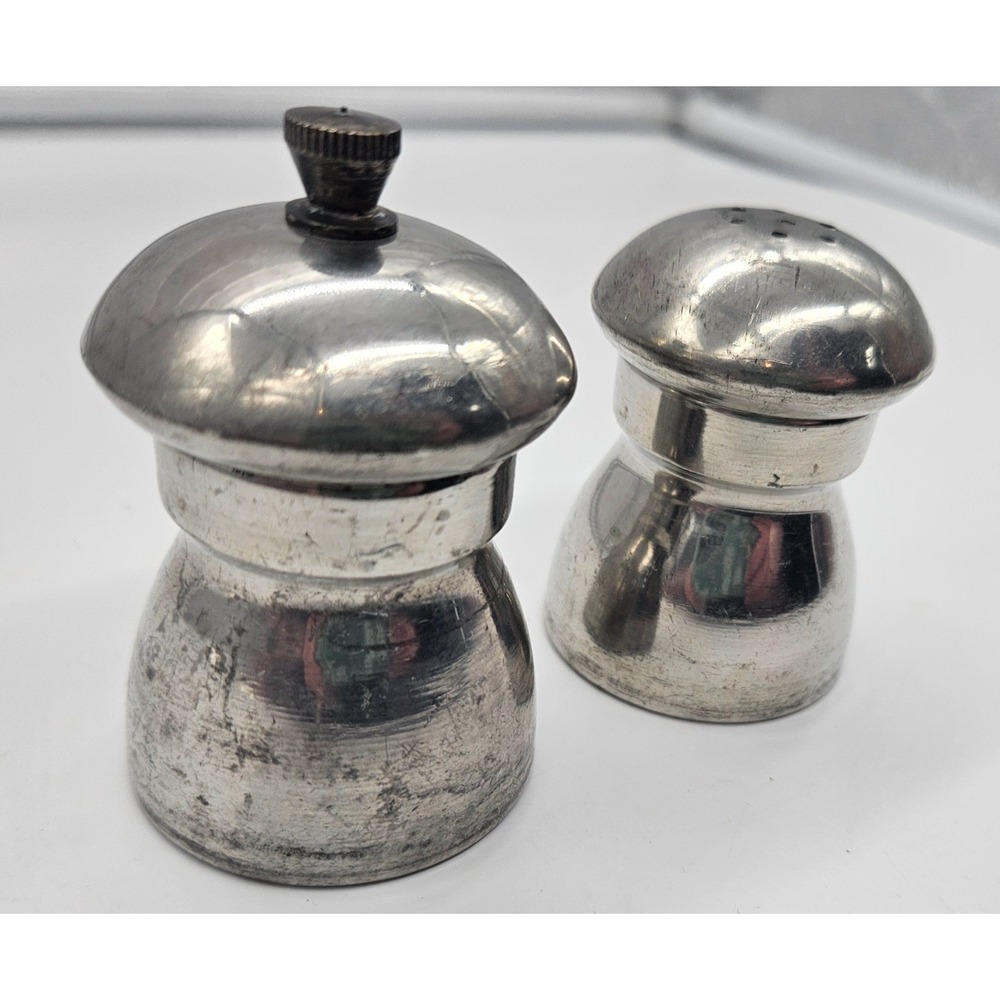 Raimond Pewter - Salt Shaker and Pepper Grinder - made in Italy - 2" tall - Picture 5 of 12